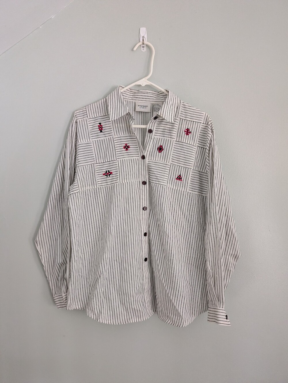 Monterey By Koret Striped Button-Up Shirt with Red Embroidery Sz M‎ Western
